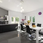 Vakantiehuis Pet Friendly In Pazin
