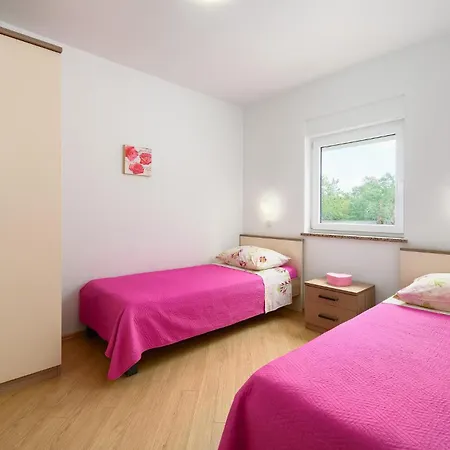 6 Bedroom Gorgeous In *