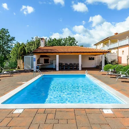 6 Bedroom Gorgeous In 別荘